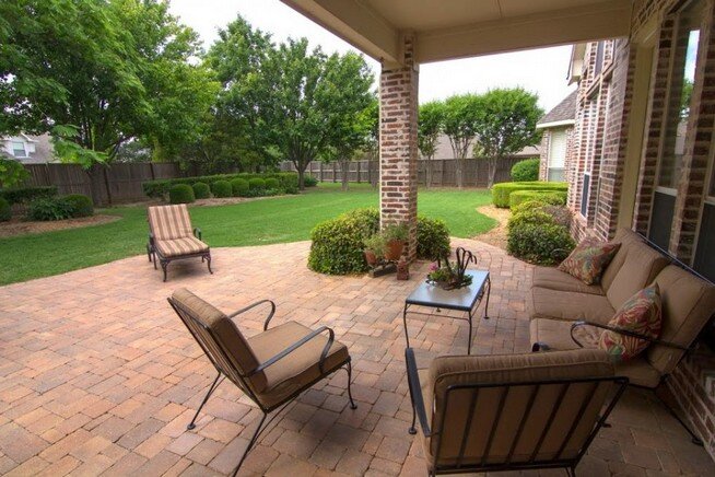 Pavers around the pool deck in Bradenton FL